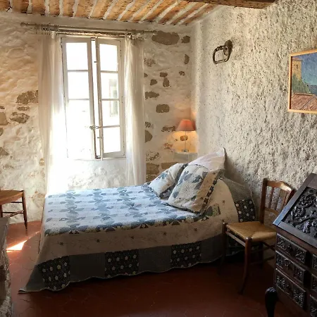 Будинок відпочинку Old Home, Roof Terrace And Sea Views